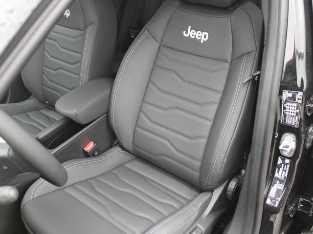 Jeep Avenger Summit 54 kWh | Leder | Apple Carplay | 18"