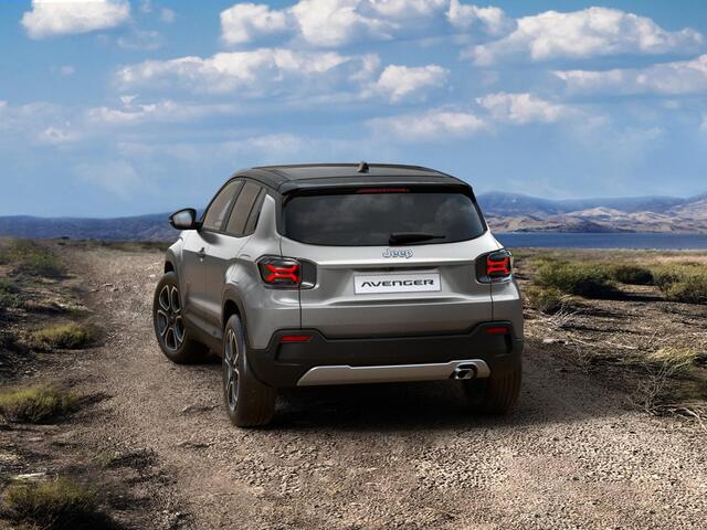 Jeep Avenger 1.2 e-Hybrid Summit | Uit voorraad leverbaar | Winter Pack | Schuif/Kanteldak | Infotaiment&Convenience Pack | Bicolore