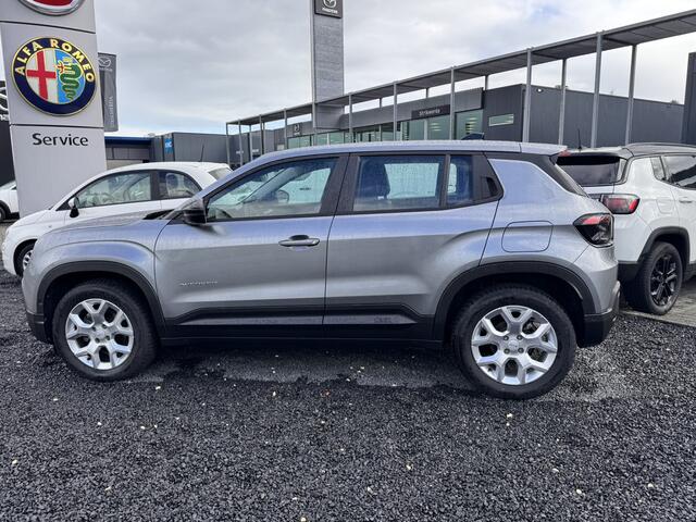 Jeep Avenger 1.2 Altitude | Deze auto wordt verwacht | Meer foto's volgen!