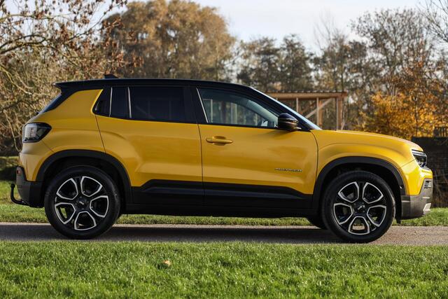 Jeep Avenger Summit 54 kWh ? LED ? ACC ? Trekhaak