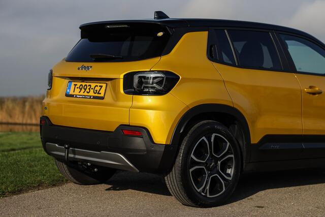 Jeep Avenger Summit 54 kWh ? LED ? ACC ? Trekhaak