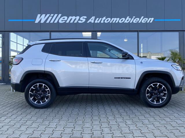 Jeep COMPASS 4xe 240 Plug-in Hybrid Electric Camera, Adaptive Cruise & Half Leder