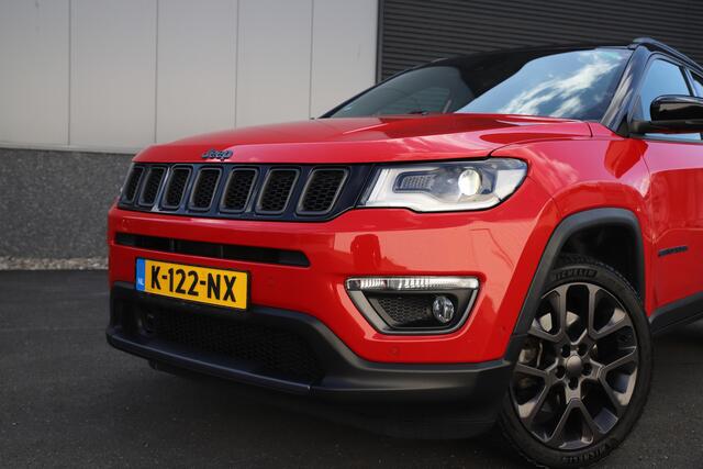 Jeep COMPASS 4xe 240pk/Phev-Hybrid/Pano-dak/Colorado Red/Trekhaak/Leder/Camera