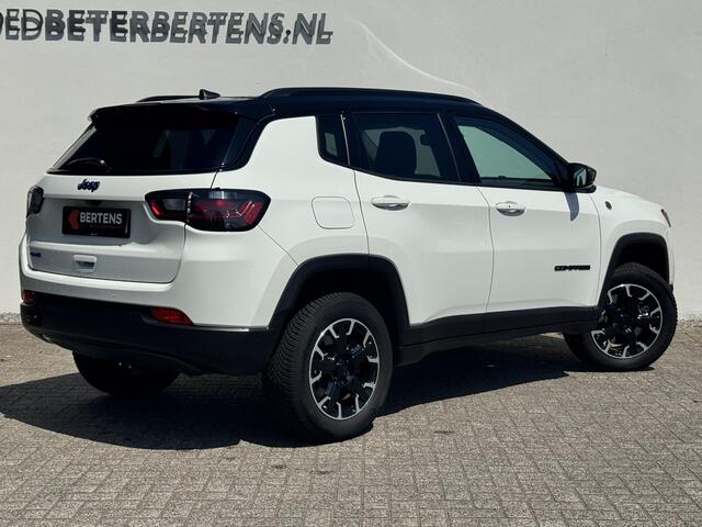 Jeep COMPASS 4xe 240 Plug-in Hybrid Electric Trailhawk | Apple Carplay | Lederen bekleding | Meer foto's volgen