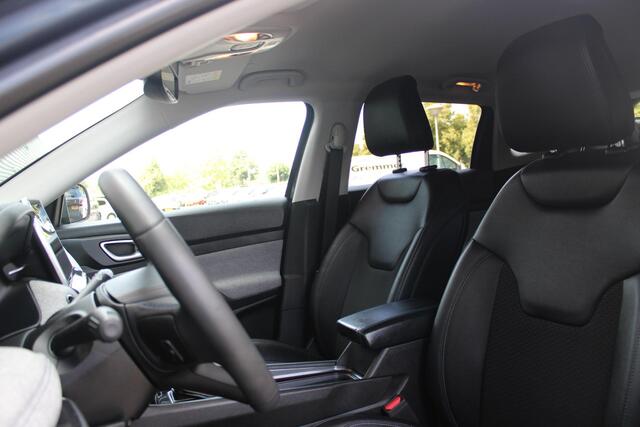 Jeep COMPASS 1.3T LONGITUDE AUTOMAAT | NAVIGATIE | ACHTERUITRIJCAMERA | PARKEERSENSOREN | APPLE CARPLAY / ANDROID AUTO | LICHTMETALEN VELGEN | LED KOPLAMPEN | LED MISTLAMPEN | ADAPTIVE CRUISE CONTROL | KEYLESS ENTRY / START | DRAADLOOS TELEFOONLADER | CLIMATE CONTROL 