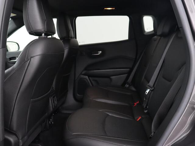 Jeep COMPASS 4xe 240 Plug-in Hybrid Elecrtic S | Stoelventilatie | Leder | Camera | Carplay | Keyless | Stoel & stuurverwarming | Navigatie | Xenon | 19'' lichtmetalen velgen | PHEV