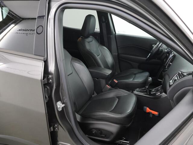 Jeep COMPASS 4xe 240 Plug-in Hybrid Electric S | Trekhaak | Navigatie | Parkeercamera | Stoelverwarming | Keyless Go |