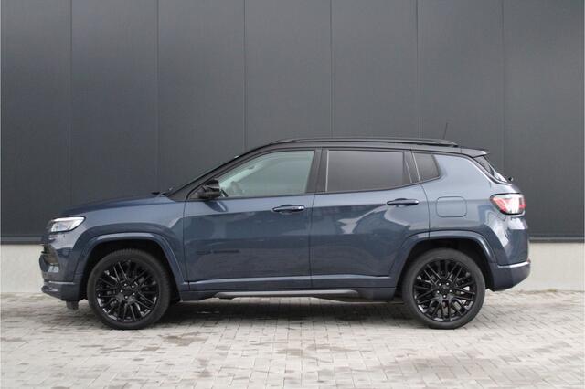Jeep COMPASS 4xe 240 Plug-in Hybrid Electric S - Leder - ACC - 360 camera - Navi - Blind Spot - LED - Stoel-stuurverwarming - Rijklaar