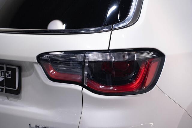 Jeep COMPASS 2.0 MultiJet 4x4 Limited Grijs Kenteken 2p Navi, Trekhaak, Cruise Control, NAP