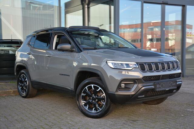 Jeep COMPASS 4xe 240 Plug-in Hybrid Electric Trailhawk | Panoramadak | 360 camera | Stoelverwarming | 12 maanden garantie