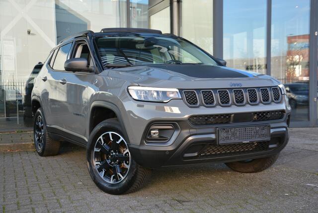 Jeep COMPASS 4xe 240 Plug-in Hybrid Electric Trailhawk | Panoramadak | 360 camera | Stoelverwarming | 12 maanden garantie