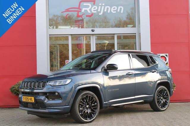 Jeep COMPASS 4xe 240PK Plug-in Hybrid ELECTRIC S | PANORAMSICH SCHUIF/KANTEL DAK | STOEL/STUUR VERWARMING | ALL SEASON BANDEN | 19" LICHTMETALEN VELGEN "GLOSSY BLACK" | ELEKTRISCH BEDIENBARE BESTUURDERSSTOEL | LEDEREN BEKLEDING | ADAPTIVE CRUISE CONTROL | NAVIGATIE |