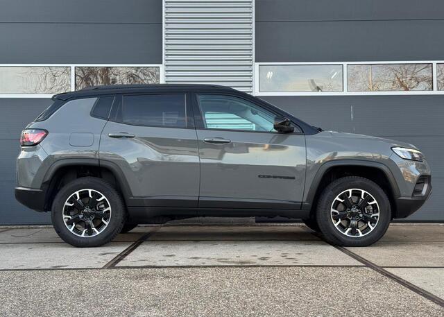 Jeep COMPASS 1.3T High Upland |Panorama dak |Stoelverwarming / Stuur verwarming |