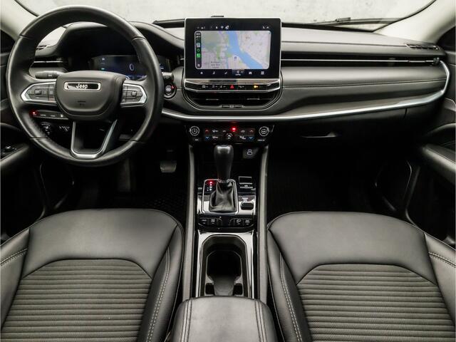 Jeep COMPASS 4xe 240 Plug-in Hybrid Electric Limited 240Pk Automaat (VIRTUAL COCKPIT, APPLE CARPLAY, GROOT NAVI, STUUR/STOELVERWARMING, LEDER, CAMERA, SPORTSTOELEN, ADAPTIVE CRUISE, GETINT GLAS, NIEUWSTAAT)