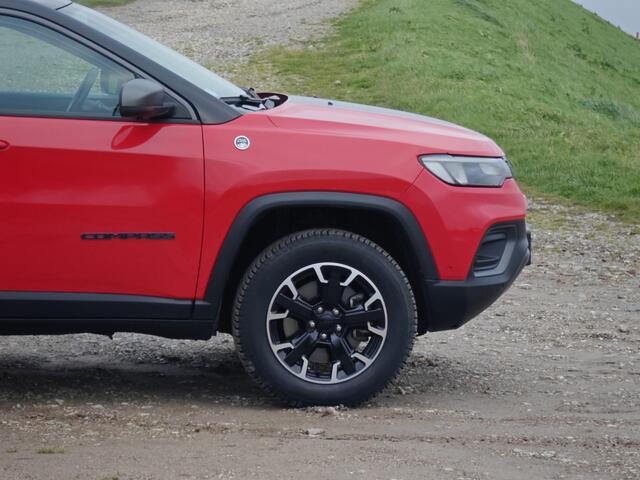 Jeep COMPASS 4xe 240PK PHEV Trailhawk | Panoramadak | Leder | Alpine audio