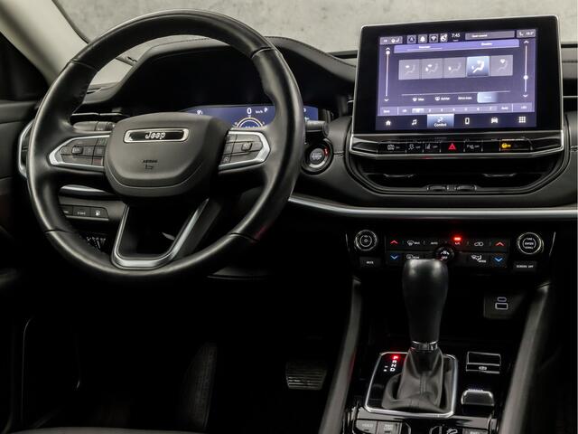 Jeep COMPASS 4xe 190 Plug-in Hybrid Electric Night Eagle Automaat (APPLE CARPLAY, GROOT NAVI, LEDER, ADAPTIVE CRUISE, SPORTSTOELEN, GETINT GLAS, KEYLESS, NIEUWSTAAT)