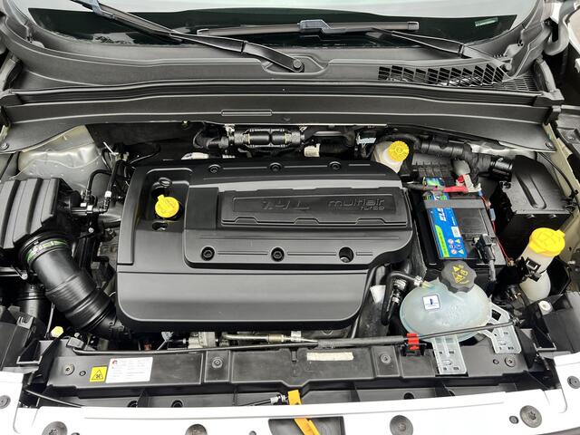 Jeep RENEGADE 1.4 MultiAir Limited AWD 160PK Leder, 17"LM, Camera, Apple Carplay, Elektr, Ramen V+A, Bluetooth, Cruise Control, Climate Control (MET GARANTIE*)