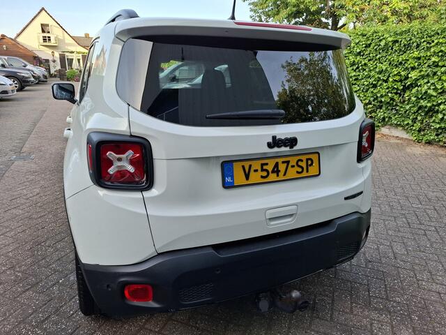 Jeep RENEGADE 1.6 E-torq Night Eagle Longitude GRIJS KENTEKEN LPG 110PK