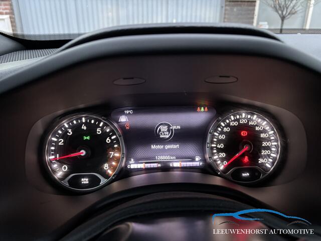 Jeep RENEGADE 1.4 MultiAir Night Eagle II Limited, clima, adapt. cruise, Apple Carplay, PDC, NL-dealerauto