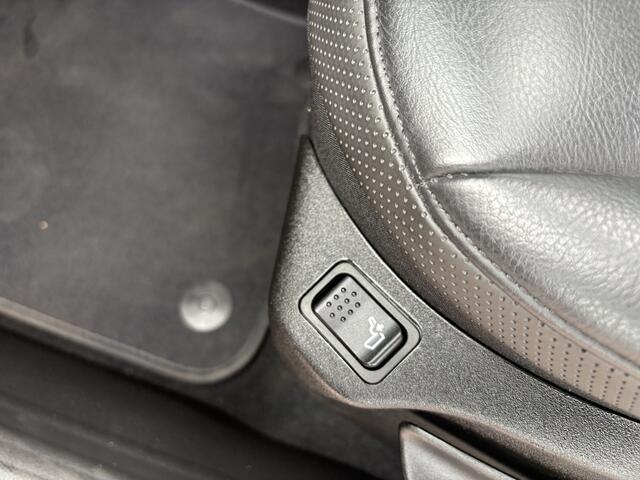 Jeep RENEGADE 1.3T Limited, pano, navi, leder, trekhaak