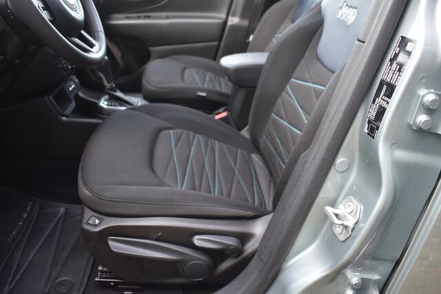 Jeep RENEGADE 1.5T e-Hybrid Limited Panodak Automaat Luxe uitvoering