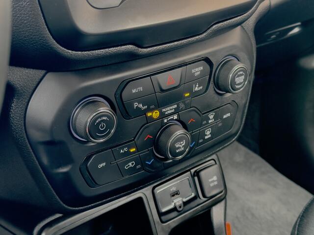 Jeep RENEGADE 1.0 TURBO ACTIE! BETAAL NU 8950 50/50 GRATIS 2JR RENTEVRIJ FINANCIEREN