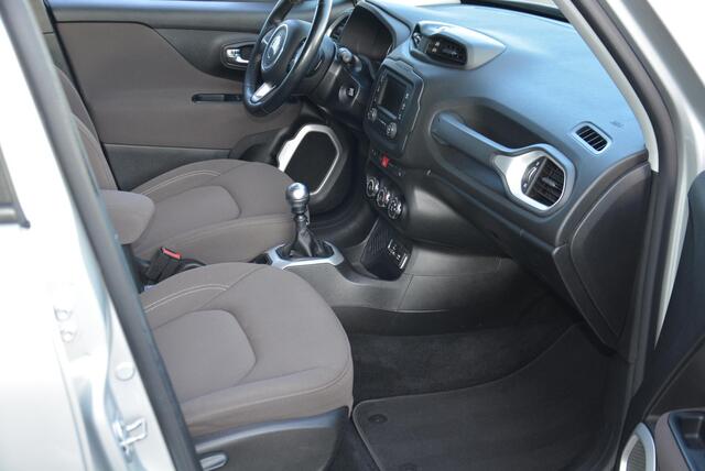 Jeep RENEGADE 1.4 MultiAir Longitude Night Eagle | Dealer auto | NAP | Winter pack