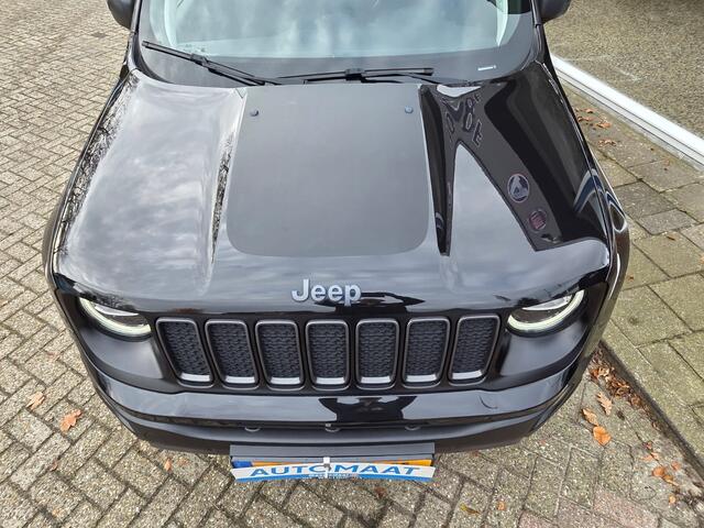 Jeep RENEGADE 4xe 240 Plug-in Hybrid Electric Trailhawk