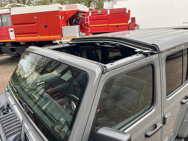 Jeep WRANGLER Unlimited 4xe 380 Sahara | Leder | Navi | ACC | Stoel/Stuurverw. |