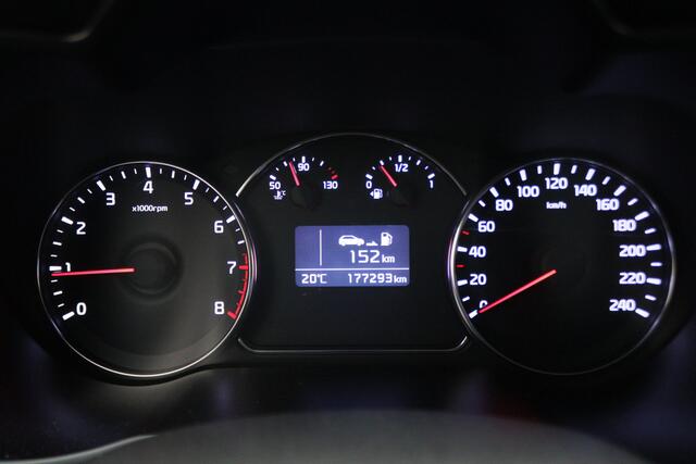 KIA CARENS 1.6 GDi ExecutiveLine 7p. Camera, Navigatie, Climate, Cruise, LED, PDC