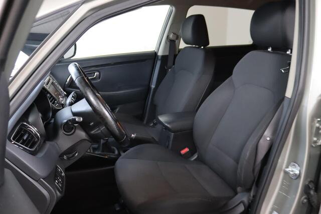 KIA CARENS 1.6 GDi DynamicLine, 7-Persoons, Trekhaak, Navigatie, Bluetooth, Cruise Control