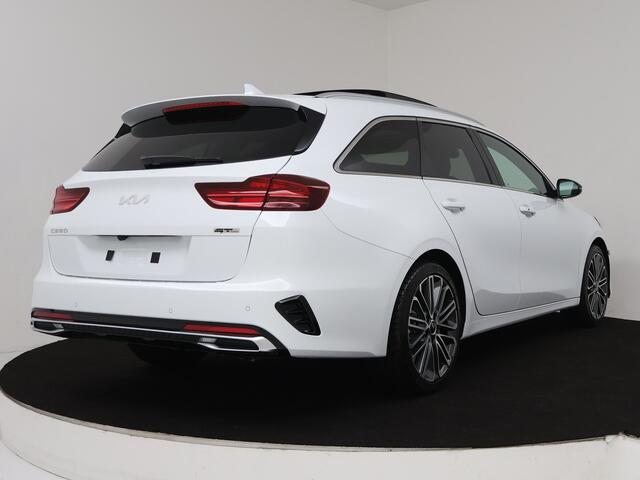 KIA CEE D Ceed Sportswagon 1.5 T-GDi GT-PlusLine | Panoramadak | 18 Inch Lichtmetalen velgen | Adaptive Cruise Control | NIEUW !! Uit voorraad leverbaar!
