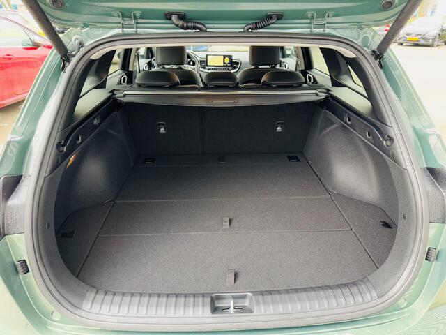 KIA CEE D Ceed Sportswagon 1.5 T-GDi DynamicPlusLine Demo auto ! Kmstand kan iets variëren!