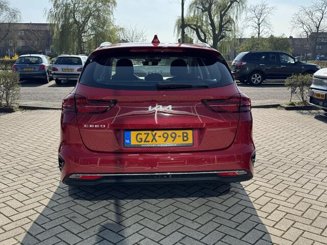 KIA CEE D Ceed Sportswagon 1.5 T-GDi DynamicLine | Bel voor exacte Kilometerstand |