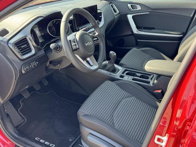 KIA CEE D Ceed Sportswagon 1.5 T-GDi DynamicLine | Bel voor exacte Kilometerstand |