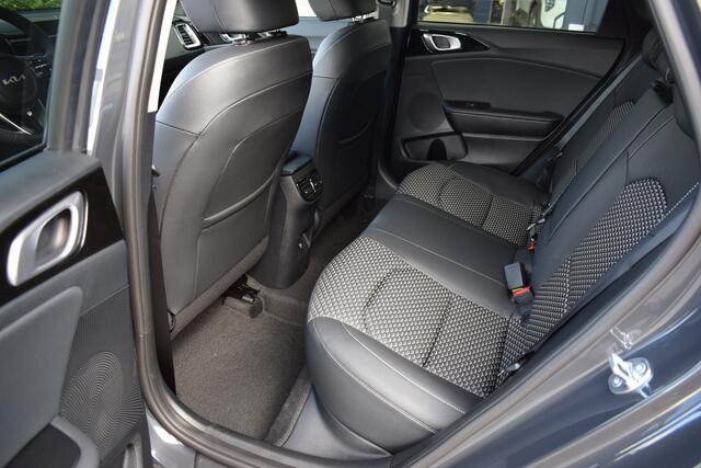 KIA CEE D Ceed Sportswagon 1.5 T-GDi DynamicPlusLine Nieuw uit voorraad leverbaar Tot 10 jaar Kia-garantie