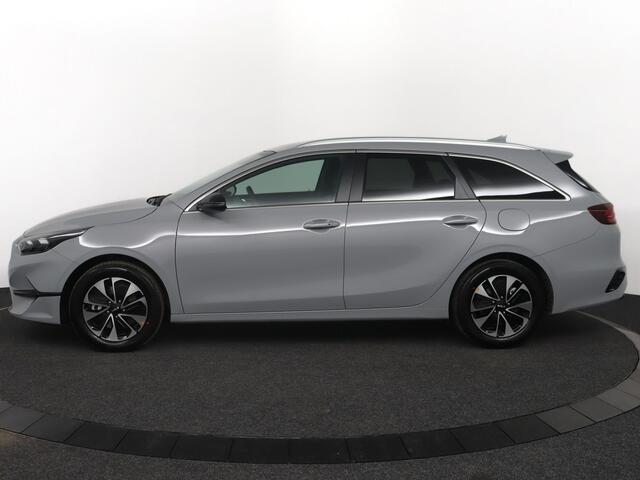 KIA CEE D Ceed Sportswagon 1.0 T-GDi Design Edition ¤2.500 INRUILPREMIE - Apple Carplay/Android Auto - Elektrisch bedienbare achterklep - Navigatie - Direct Leverbaar!