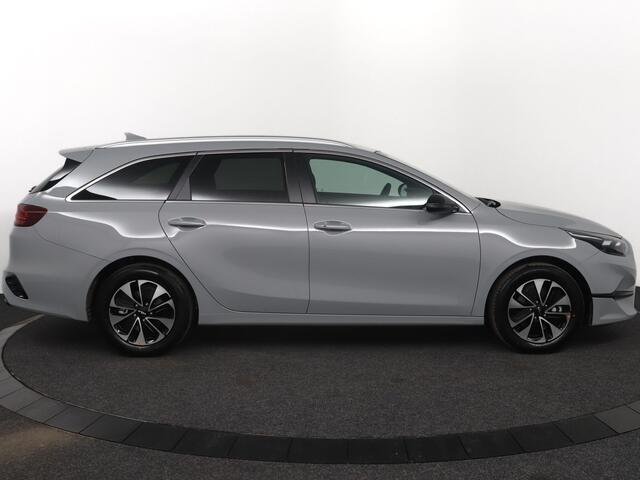 KIA CEE D Ceed Sportswagon 1.0 T-GDi Design Edition ¤2.500 INRUILPREMIE - Apple Carplay/Android Auto - Elektrisch bedienbare achterklep - Navigatie - Direct Leverbaar!