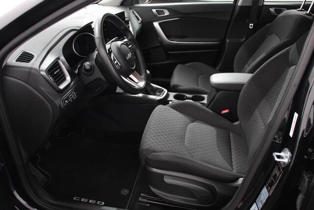 KIA CEE D Ceed 1.0 T-GDi Comfort | Navigatie | Apple Carplay/ Android Auto | Airco | Dab | Camera | Stoelverwarming | Lichtmetalen Velgen