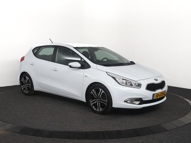 KIA CEE D cee'd 1.6 GDI ComfortLine | LED | Cruise | Camera | trekhaak |