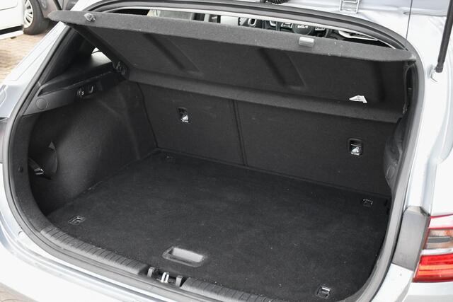 KIA CEE D Ceed DynamicLine 1.0 T-GDi 120pk PDC+CAM./ CRUISE/ NAVI