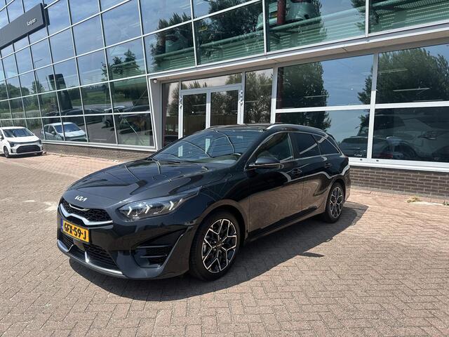 KIA CEE D Ceed Sportswagon 1.5 T-GDi GT-Line Pano | Nieuw Geleverd | Stoelverwarming