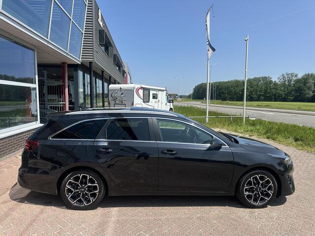 KIA CEE D Ceed Sportswagon 1.5 T-GDi GT-Line Pano | Nieuw Geleverd | Stoelverwarming