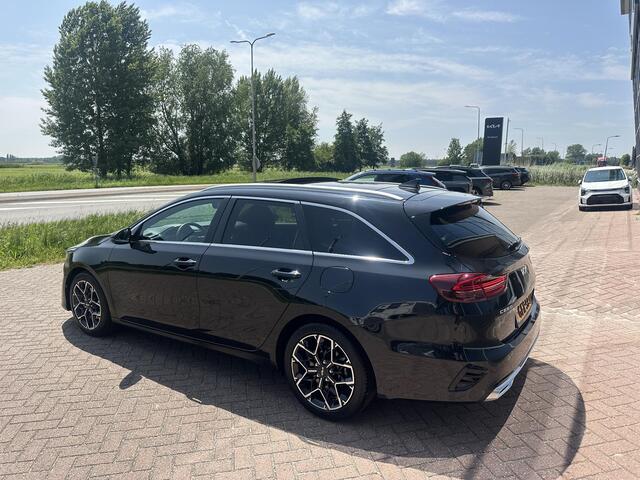 KIA CEE D Ceed Sportswagon 1.5 T-GDi GT-Line Pano | Nieuw Geleverd | Stoelverwarming