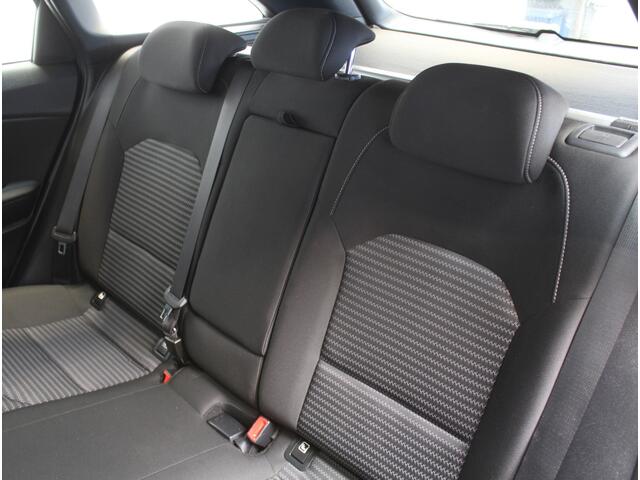 KIA CEE D Ceed Sportswagon 1.5 T-GDi DynamicLine CLIMATE | CRUISE | CAMERA | DAB | NAVI | CARPLAY | LED | LMV