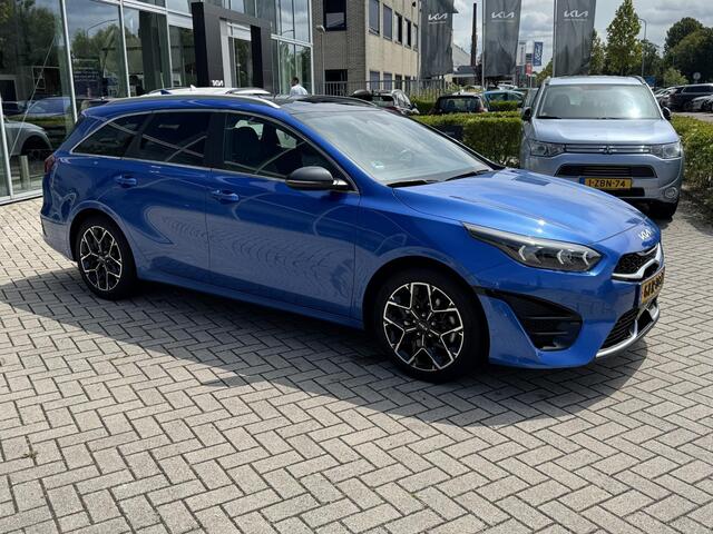 KIA CEE D Ceed Sportswagon 1.5 T-GDi GT-Line Schuifkanteldak|Lmv|Airco