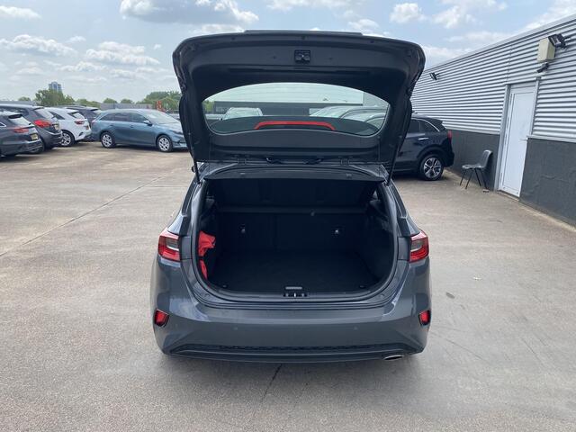 KIA CEE D Ceed 1.0 T-GDi DynamicLine Navigatie, Achteruitrijcamera, Nieuw geleverd en dealeronderhouden, Parkeersensoren, Climate control, Cruise control