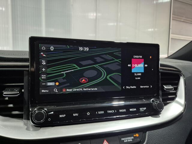KIA CEE D Ceed Sportswagon 1.5 T-GDi GT-Line ,Apple Carplay/Android Auto, Stoel en stuur verwarming.