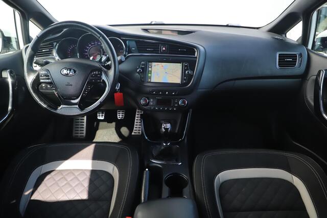 KIA CEE D cee'd Sportswagon 1.0 T-GDi GT-Line Summer Edition Panoramadak Navigatie Carplay Android 17 inch LMV Stuur & Stoelverwarming Achteruitrijcamera