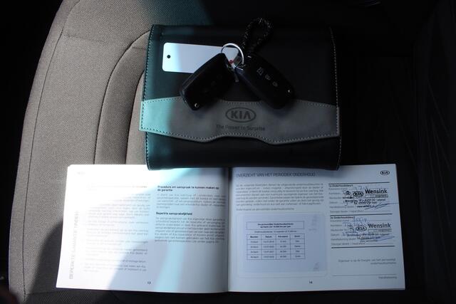 KIA CEE D cee'd Sportswagon 1.0 T-GDi Design Edition Navigatie/Climate control/Cruise control/Achteruitrijcamera/Apple carplay/Multifunctioneel stuurwiel/LED koplampen/16'' Lichtmetalen velgen.